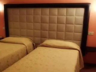 Hotel Perugino Milano 3*,
