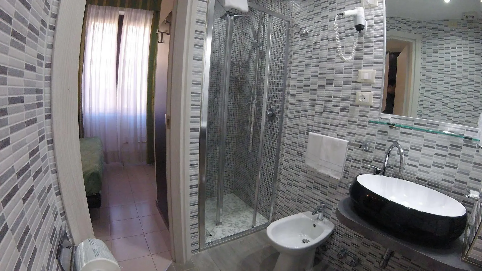 Hotel Perugino Milan 3*,