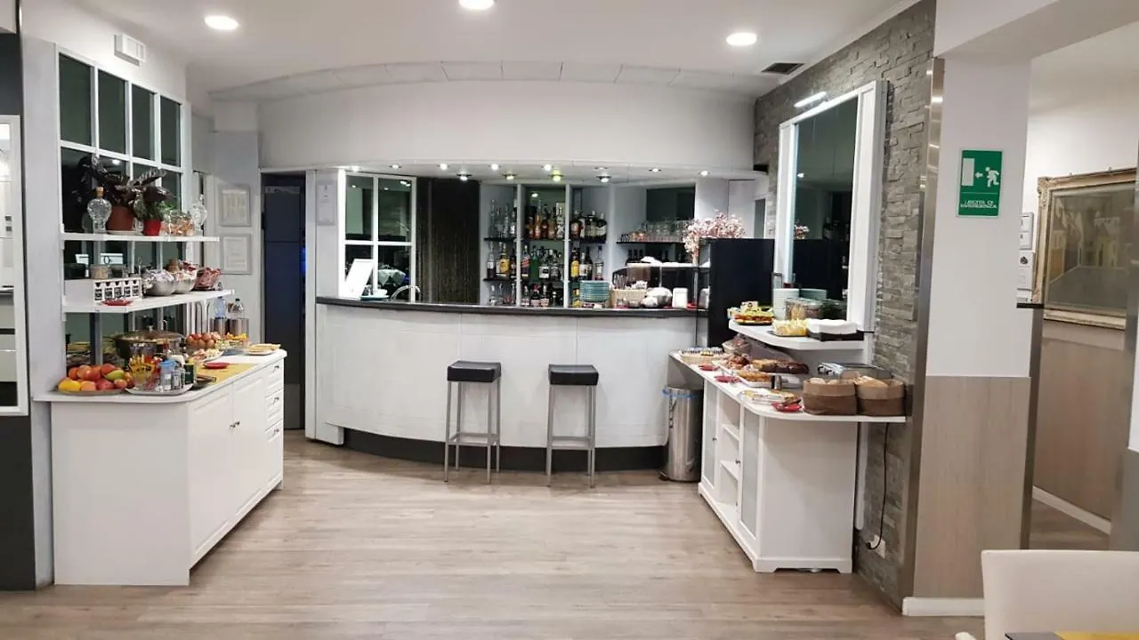Hotel Perugino Milan 3*,  Italy