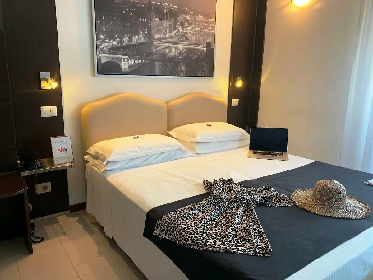 ***  Hotel Perugino Milan Italy